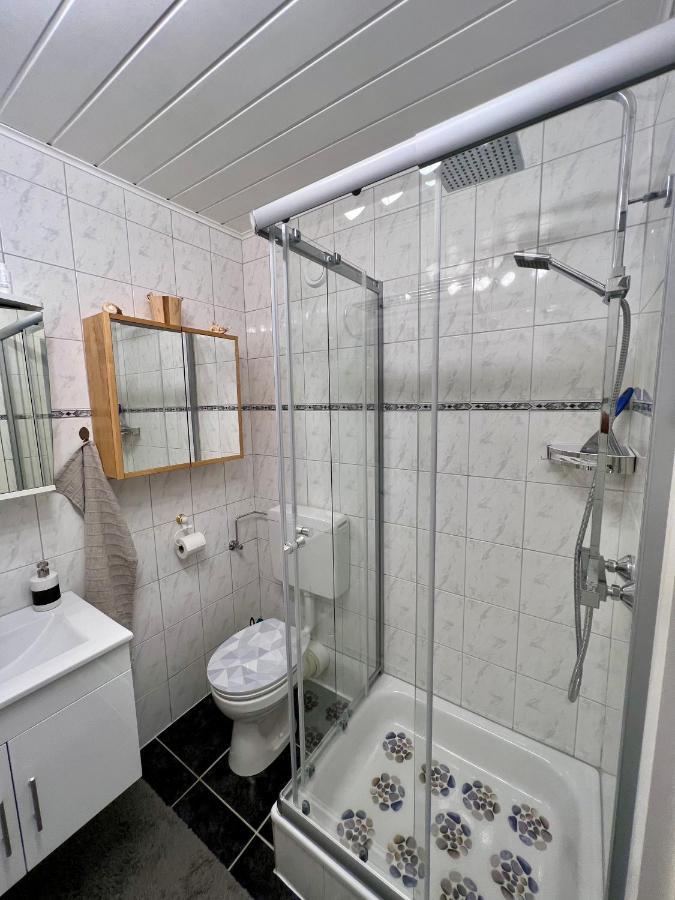 Apartment 3 Gaeste Schörfling Екстериор снимка